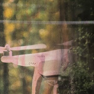 CHICA DRONE LENTICULAR